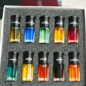 এক বক্স আতর (10 পিছ)